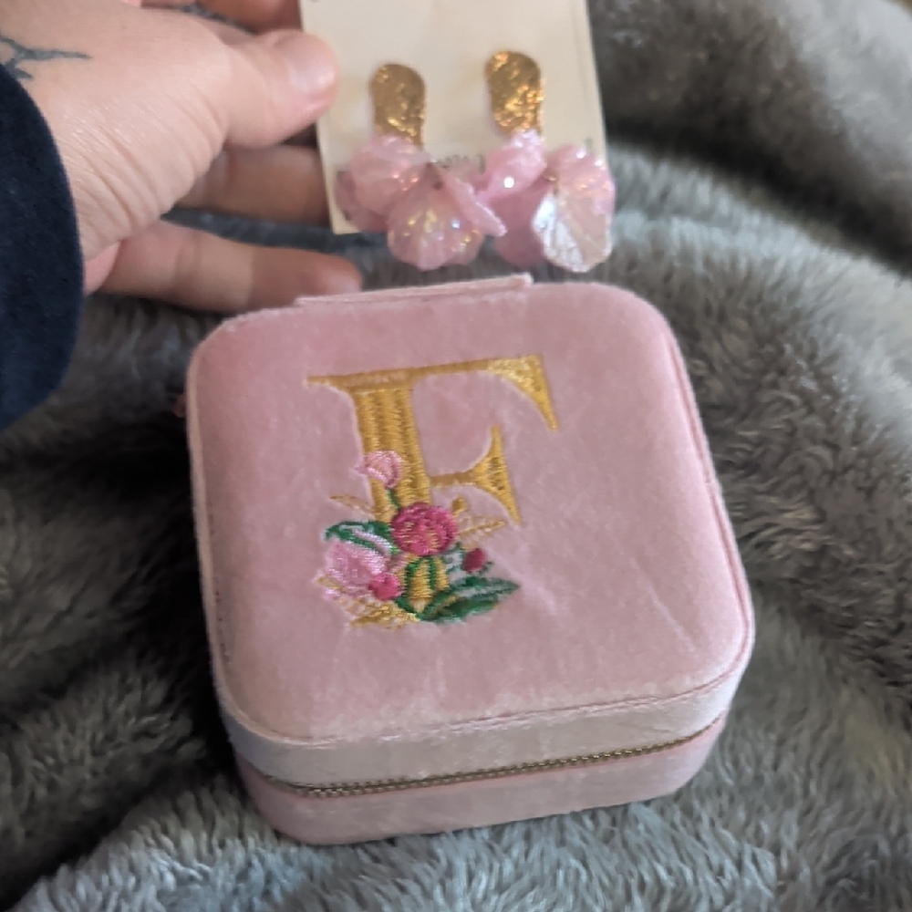 Pink and Gold Embroidered Jewelry Box